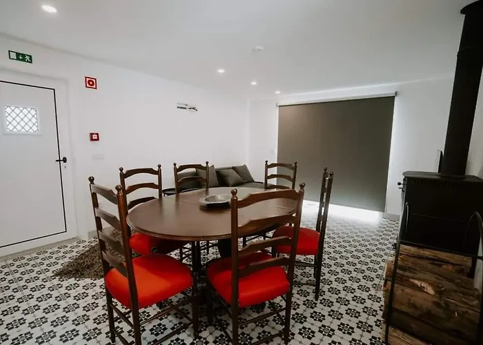 Penedo Village Casa de Férias *